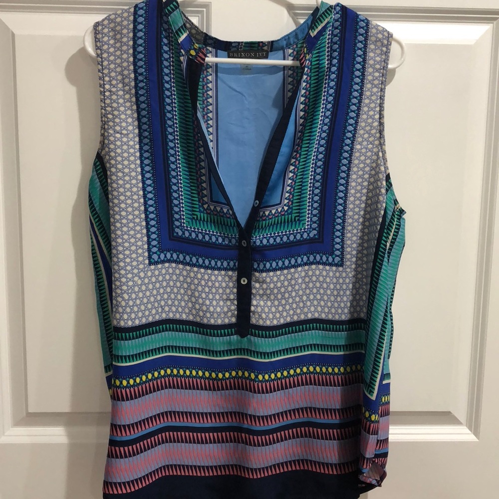 Printed sleeveless blouse